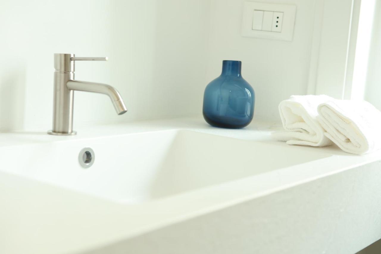 Corso Magenta Prestige Apartment Milan Bagian luar foto